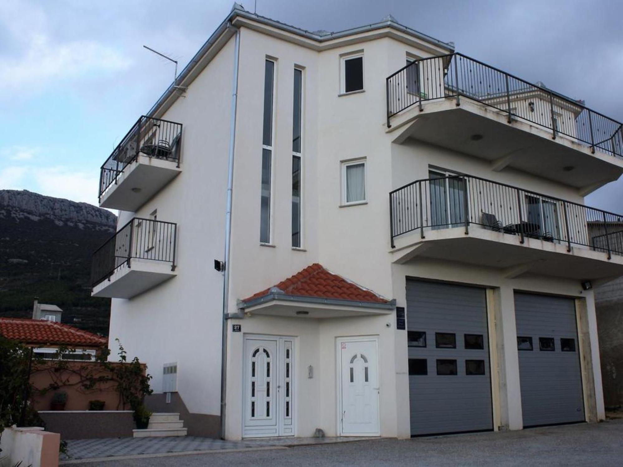 Holiday Home Chester With Heated Pool Kaštela Стая снимка