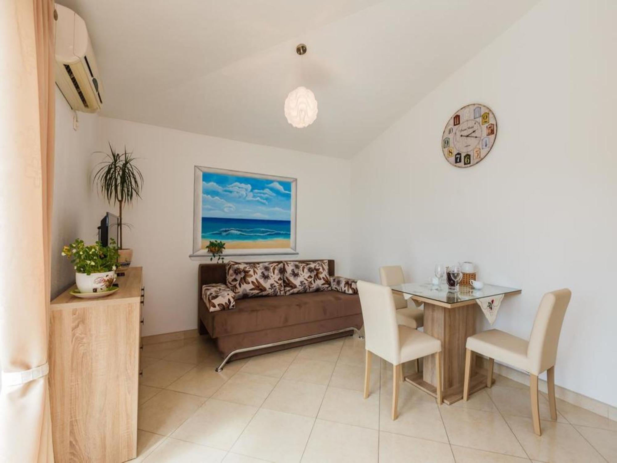 Holiday Home Chester With Heated Pool Kaštela Стая снимка