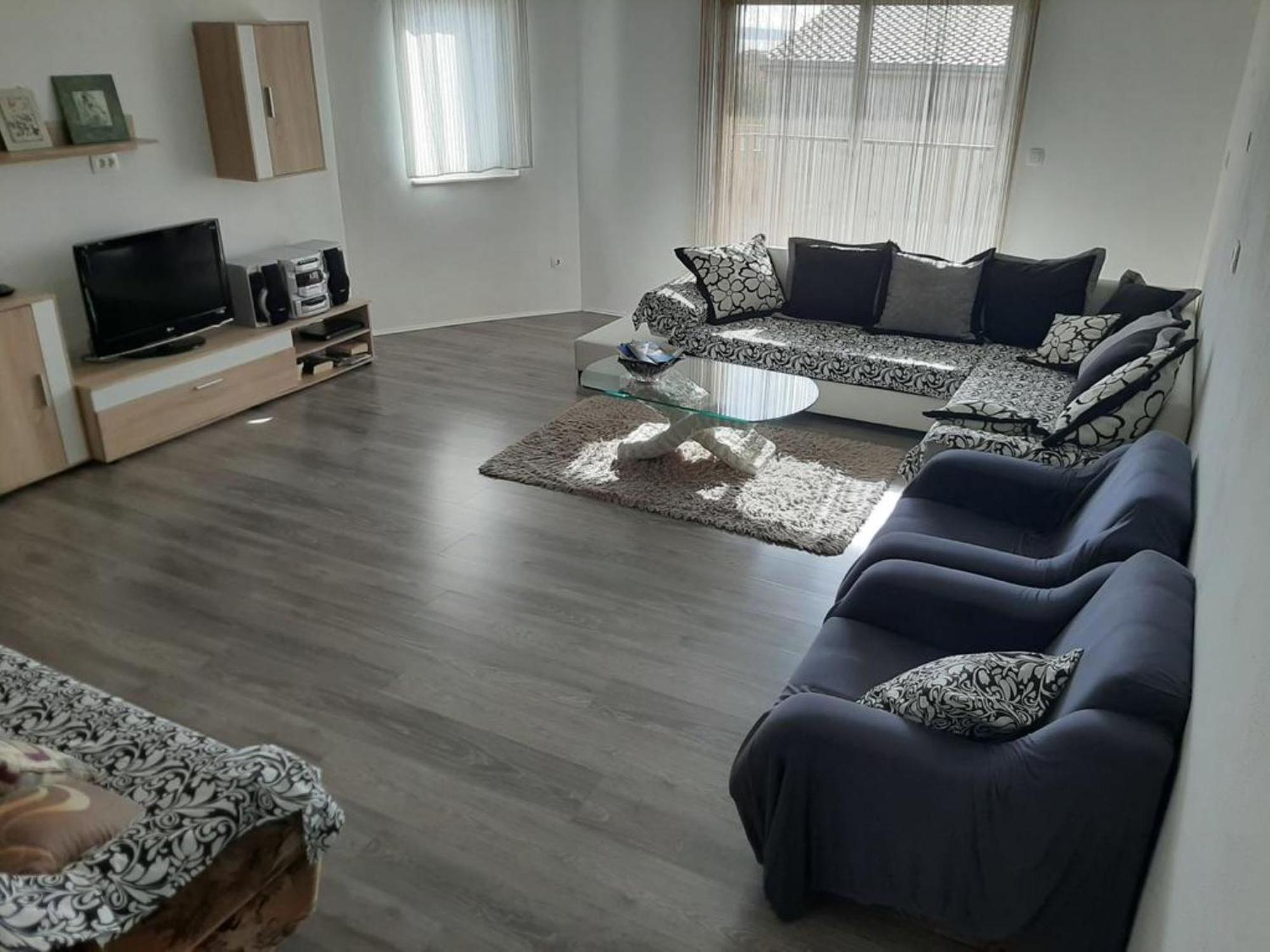 Holiday Home Chester With Heated Pool Kaštela Стая снимка